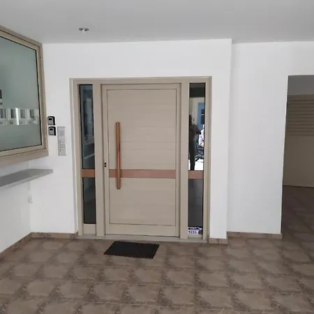 Filora Apartment In The City Center Kandiye Dış mekan fotoğraf